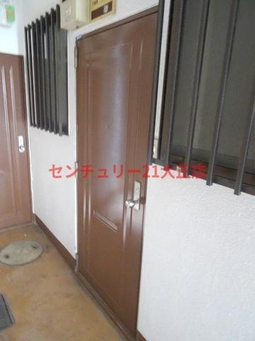 シティエステート小林の玄関