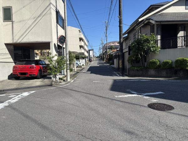 岡崎市中町1丁目・中古戸建の前面道路含む現地写真|前面道路です。