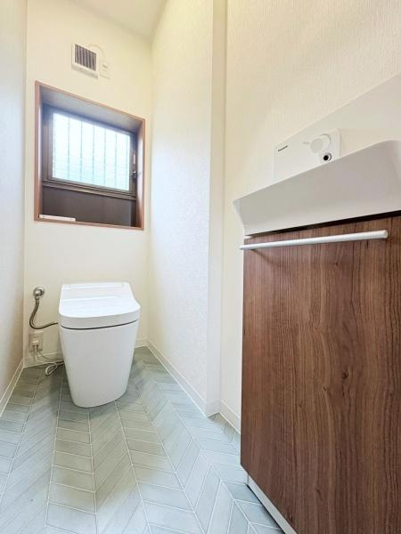 横浜市都筑区牛久保東２丁目の中古一戸建のトイレ