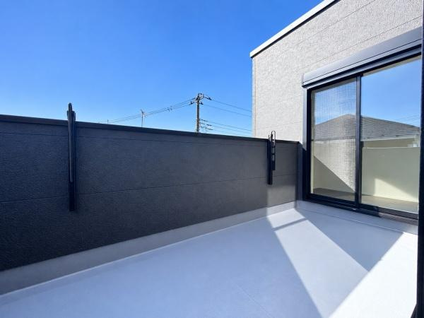 横浜市旭区今宿東町の新築一戸建のバルコニー