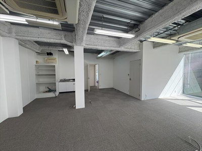 【駐車場】 | Ｓｈｉｒａｓｕｎａ　ｂｌｄｇ．ＮＡＧＡＴＡＣＨＯ（白砂ビル）