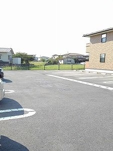 【駐車場】 | プリムローズⅡ