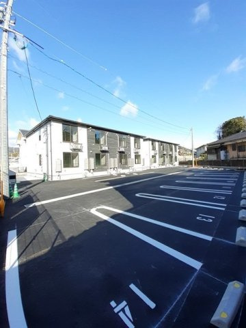 サンヒルズ　Ａの駐車場
