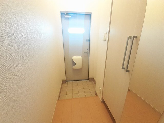 フォルテ辻之の玄関