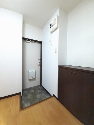 リバーサイド・ヴィラＣの玄関