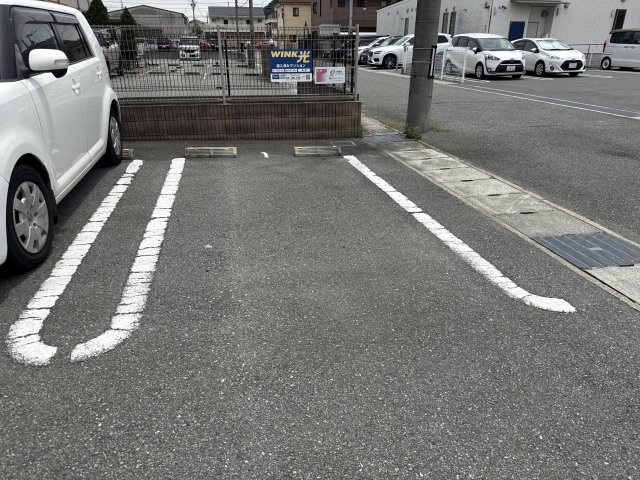 ミモザの駐車場