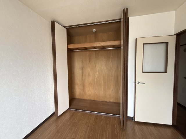 リバーサイドＡの収納