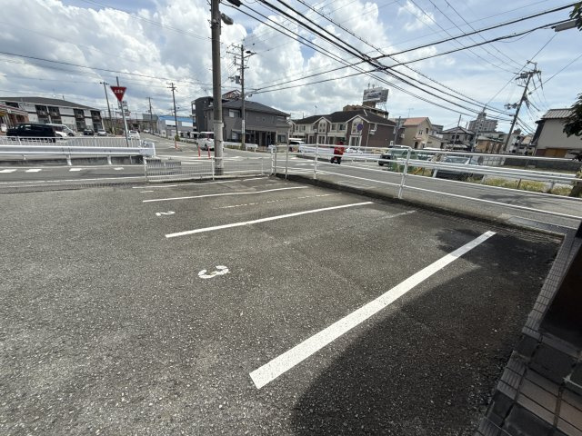 リバーサイドＡの駐車場