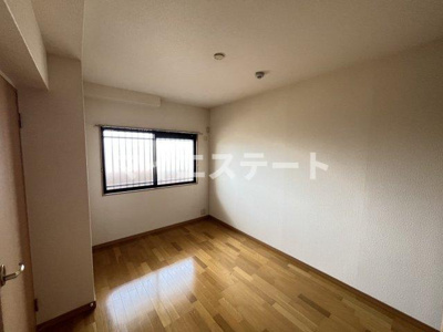 【居間・リビング】 | リファインドF | 別部屋写真