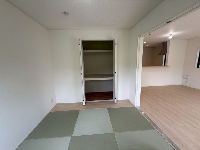 ♥♥糸満市座波第3-①号棟（全4棟）の和室