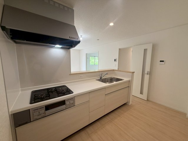 ♥♥糸満市座波第3-①号棟（全4棟）のキッチン