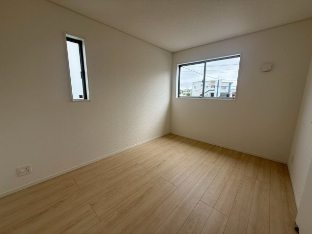 ♥♥糸満市座波第3-①号棟（全4棟）の洋室