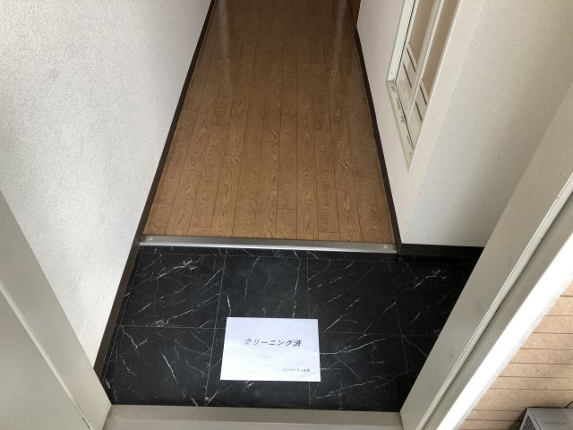 ポンデロッサ鶴見Ⅱの玄関|シンプルで使いやすい玄関です