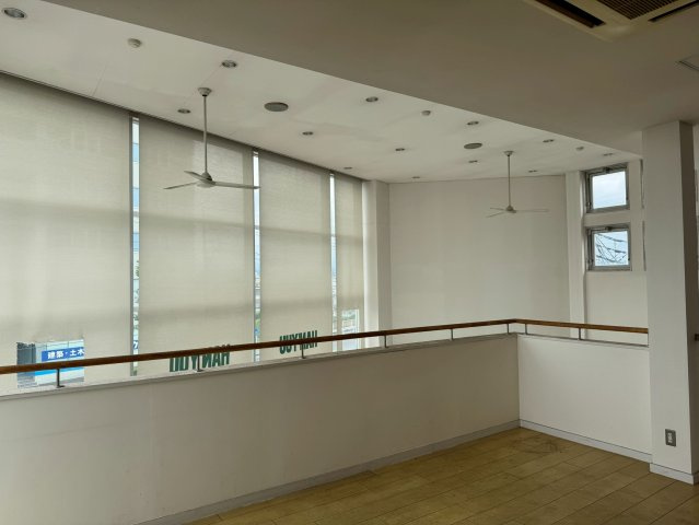 高崎市新保町　一棟ビルの内装