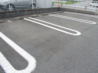 【駐車場】 | ソレアードⅢ | 駐車場があります