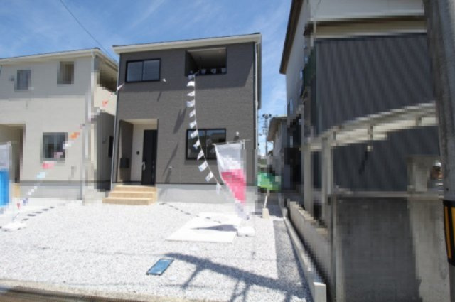高知市針木東町　第1　2号棟　新築戸建　(全2区画)の外観|建物面積　90.72㎡（約27.44坪）１階　46.98㎡　２階　43.74㎡　
