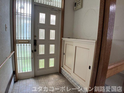 【玄関】 | 【商談中】釧路町別保南1丁目57売家