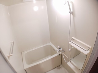 【浴室】 | エスポワール新在家 | コンパクトで使いやすいお風呂です