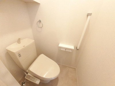 【トイレ】 | Ｌ＆Ｃ　Ｍｏｃａ　Ⅱ | 落ち着いた色調のトイレです