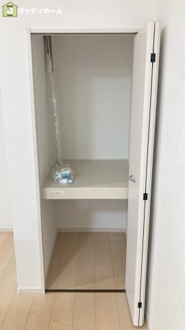草加市稲荷4丁目　中古一戸建ての内装