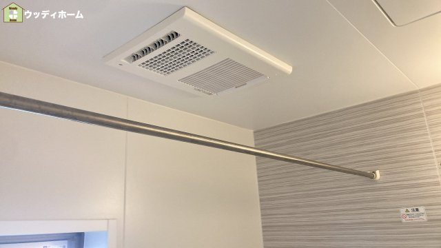 草加市稲荷4丁目　中古一戸建ての浴室