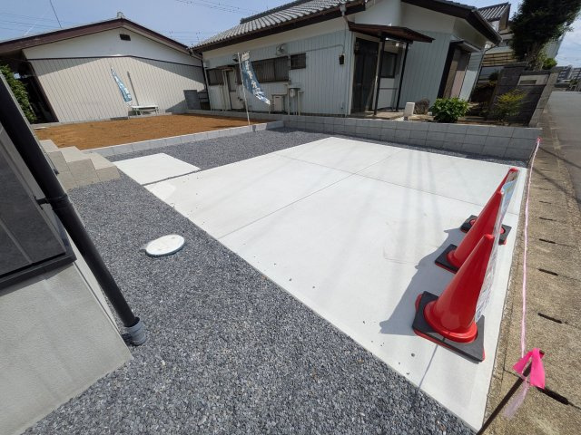 土浦市板谷　6期　新築戸建ての駐車場