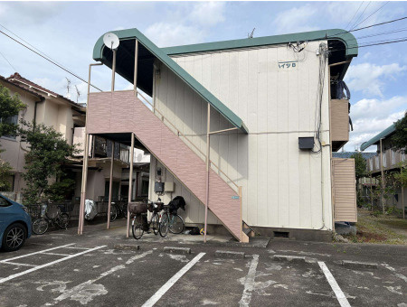 スカイハイツBの外観