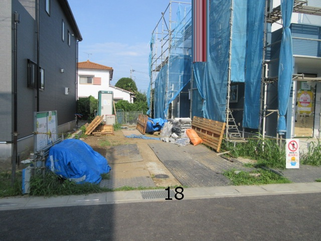 【仲介手数料無料】新築戸建　東松山市石橋1630-6（全31棟）の前面道路含む現地写真