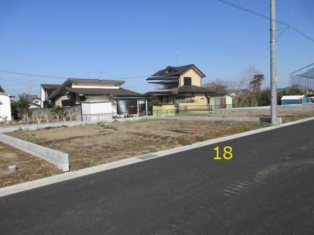 【仲介手数料無料】新築戸建　東松山市石橋1630-6（全31棟）の前面道路含む現地写真