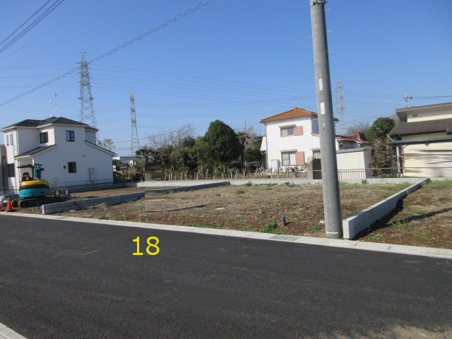 【仲介手数料無料】新築戸建　東松山市石橋1630-6（全31棟）の前面道路含む現地写真