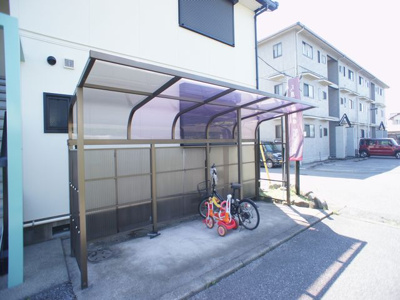 【その他共用部分】 | ラフォーレ・ハピネスD | 屋根付きの駐輪場があります♪