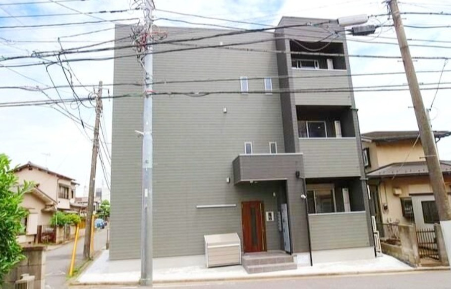 ＲＥＧＡＬＥＳＴ千葉のエントランス