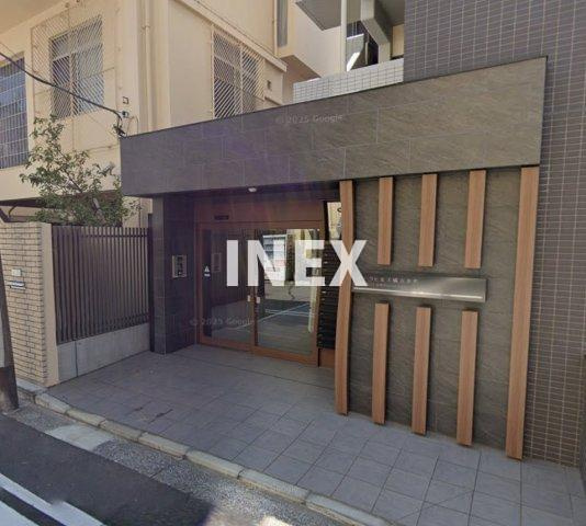 横浜市中区英町の賃貸マンションのエントランス