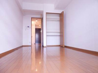 SHICATA　SIX　BLDG（シカタシスビルディング）の子供部屋|洋室