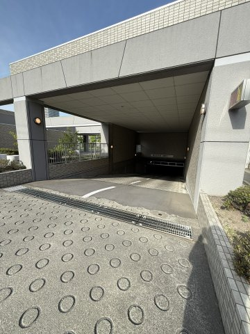 ライオンズマンション札幌スカイタワーの駐車場