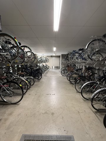 ライオンズマンション札幌スカイタワーの駐輪場