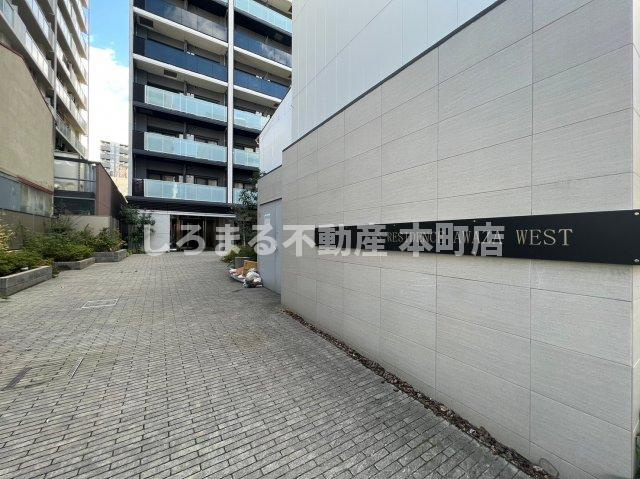 S-RESIDENCE阿波座WESTのエントランス
