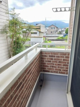 お洗濯にも便利なバルコニー付き