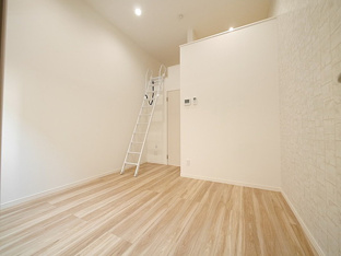 個人の部屋や寝室として使える洋室です