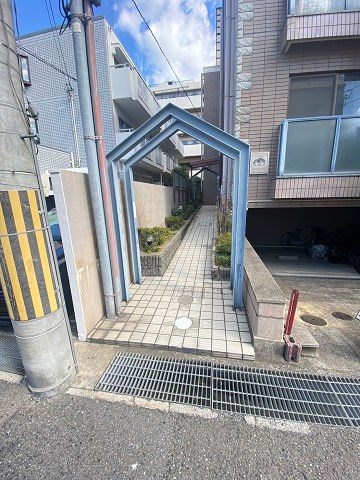 サンパレス21夙川東のエントランス