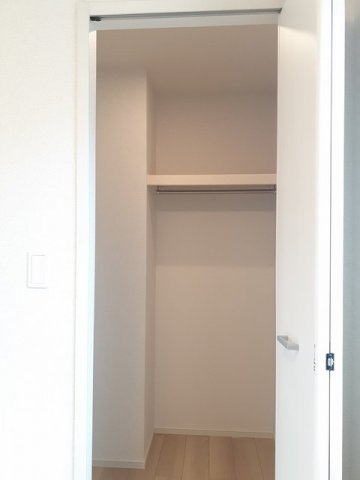 メゾン　ド　ルネの収納