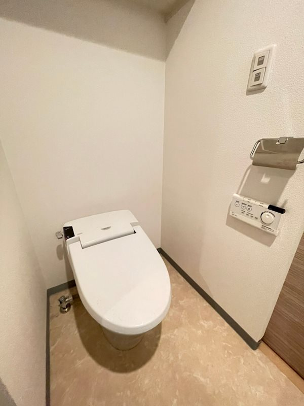 グランツ西大橋のトイレ|ゆったりとした空間のトイレです