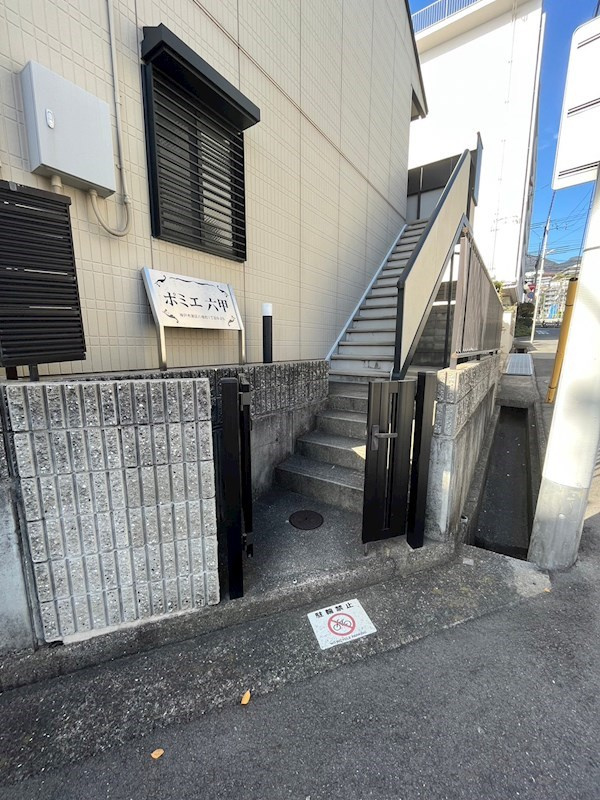 ポミエ六甲の外観