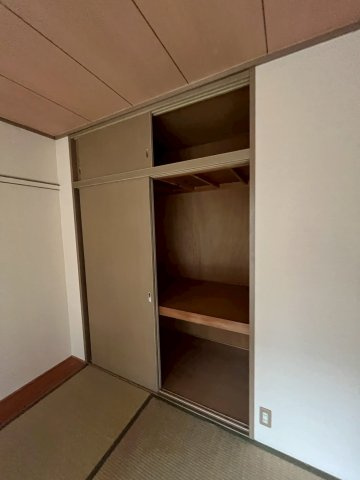 ハーモニーマンションA棟の収納