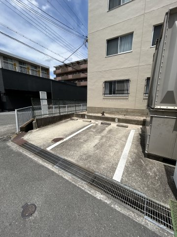 モリノブハイツの駐車場|カースペースがあります