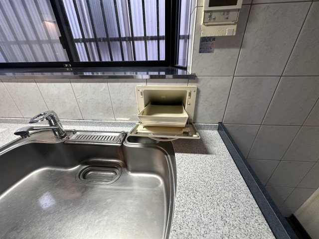 堺市西区上　中古一戸建のキッチン