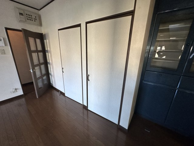 堺市西区上　中古一戸建の収納