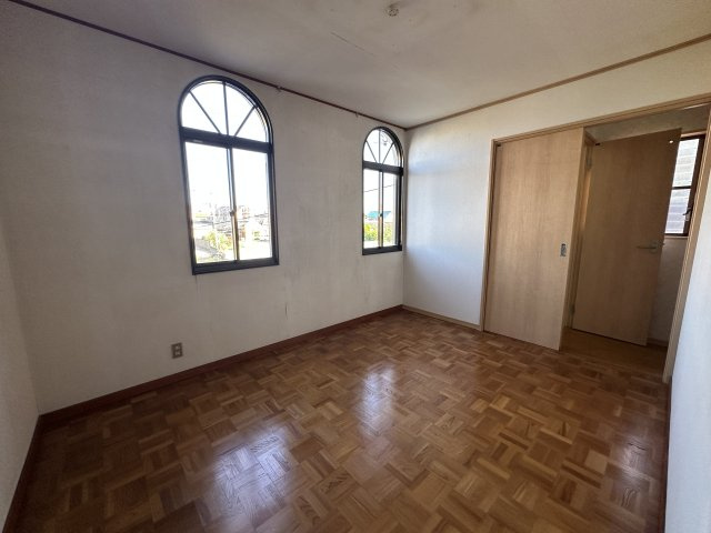 堺市西区上　中古一戸建の洋室