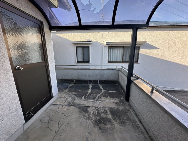 堺市西区上　中古一戸建のバルコニー