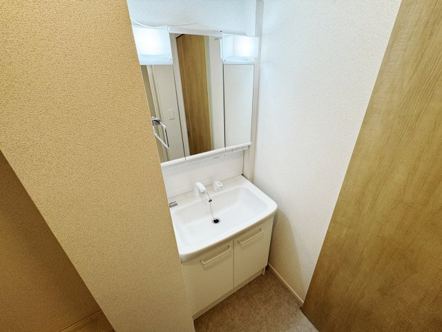 ソラリア（西原）の独立洗面台